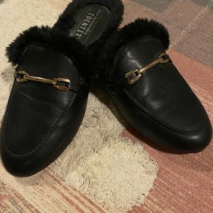 Faux leather fluffy mules